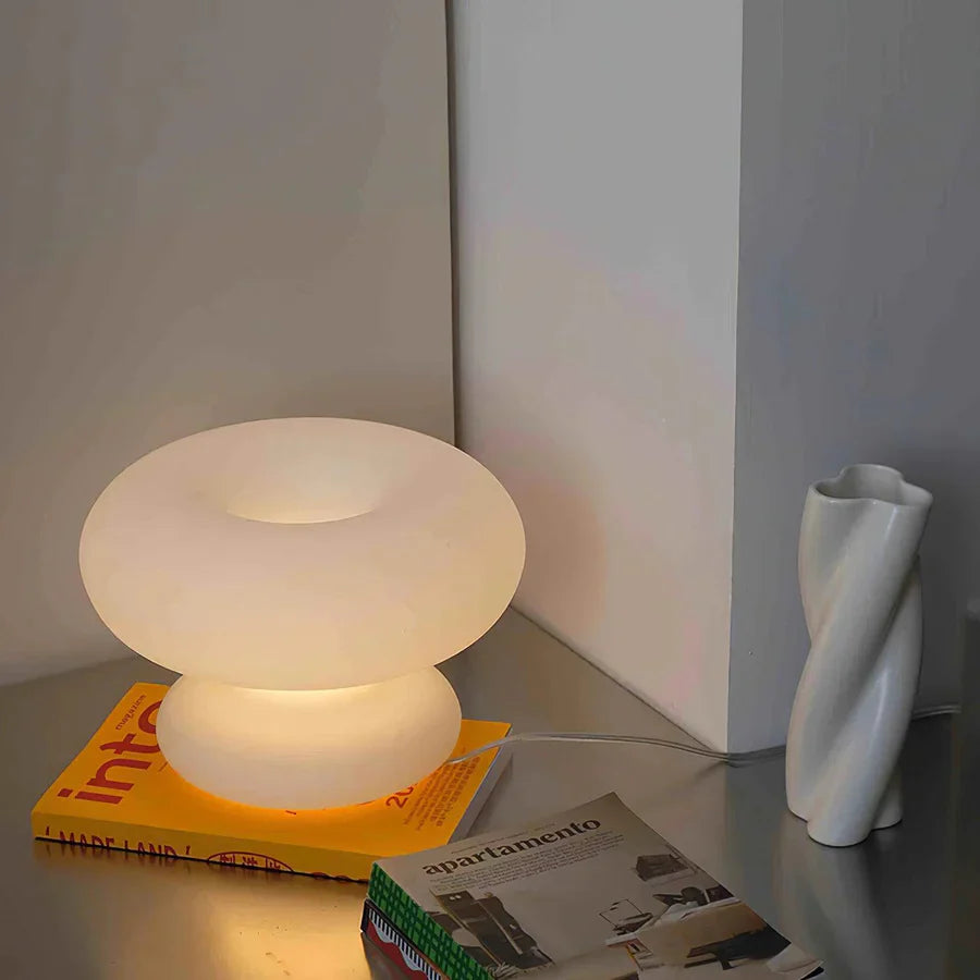 Bordslampa i matt glas med mysbelysning