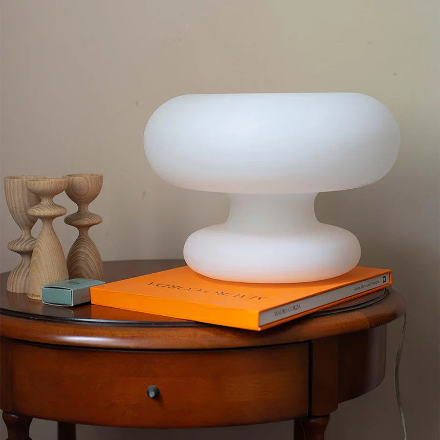 Bordslampa i matt glas med mysbelysning
