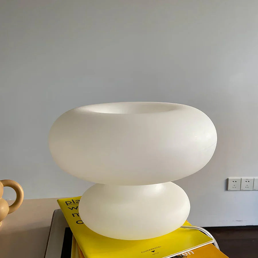 Bordslampa i matt glas med mysbelysning