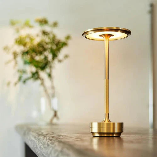 Bærbar LED Bordlampe – Fleksibel Belysning til Hjemmet