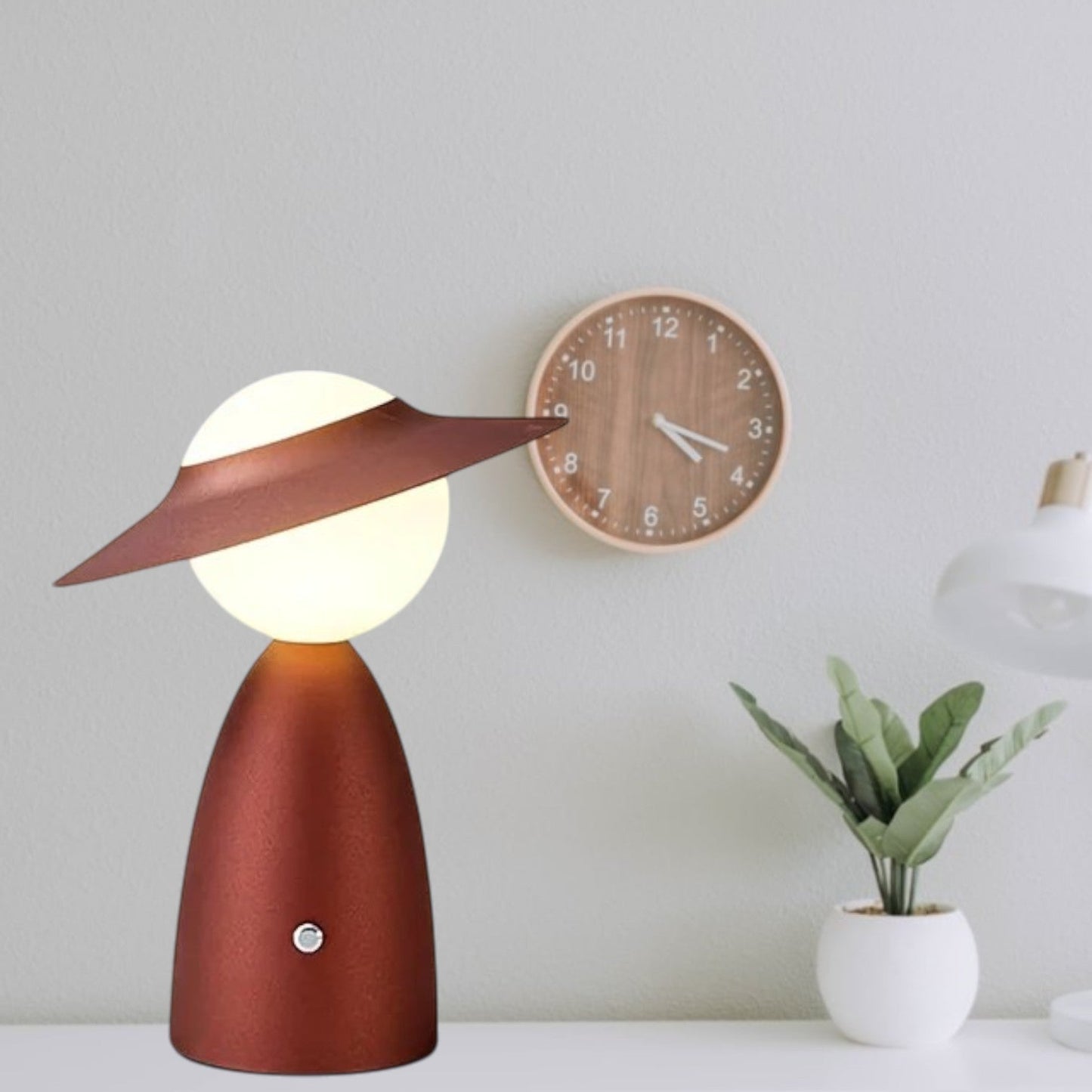 Trådløs LED-lampe med lysdæmper og opladningsfunktion