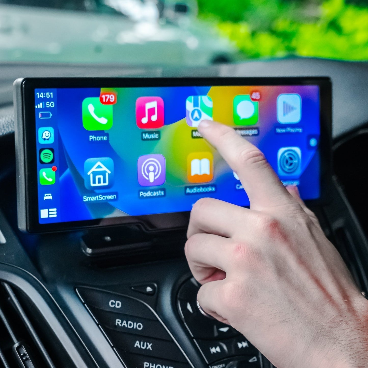 Trådløs Bilskærm med Touch & Stemmestyring for Sikker Kørsel