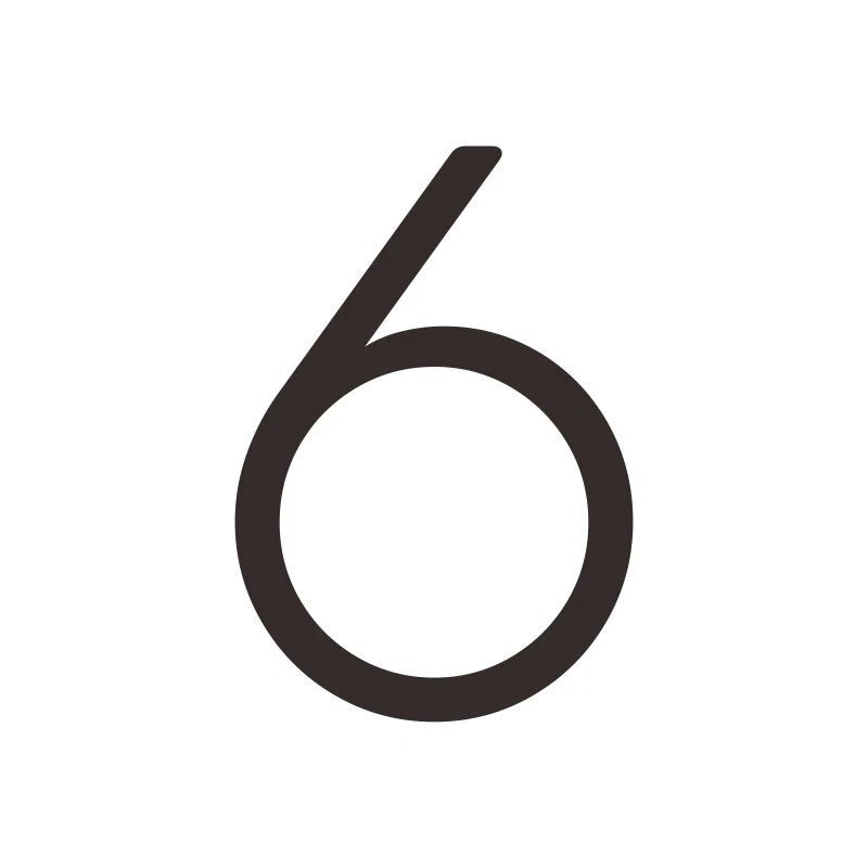 Moderna husnummer i matt svart mässing – tidlös elegans