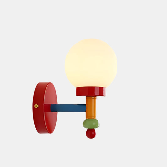 Färgrik Vägglampa i Glas – Skapa Mys och Stil i Hemmet