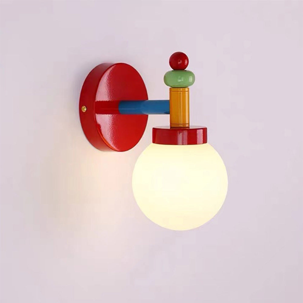 Färgrik Vägglampa i Glas – Skapa Mys och Stil i Hemmet