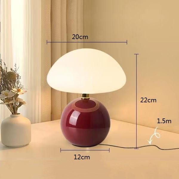 Elegant svampelampe i creme keramik med justerbar LED-lys