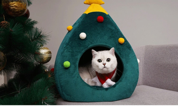 Katte seng med juletræ design