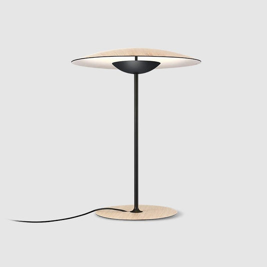 Stilfull bordslampa med justerbar belysning