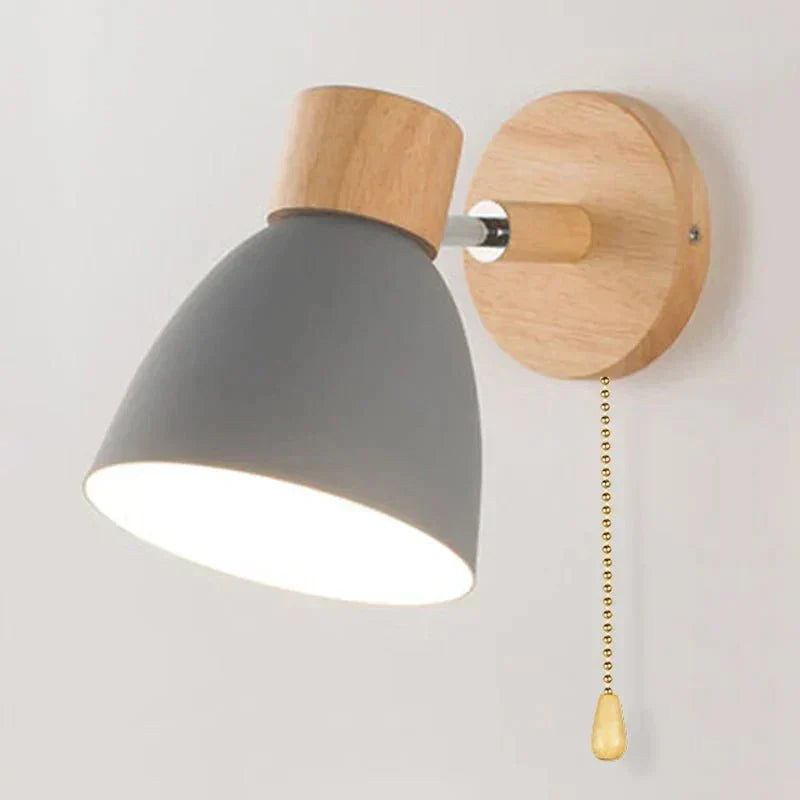 Elegant vägglampa i trä – Modern och varm design