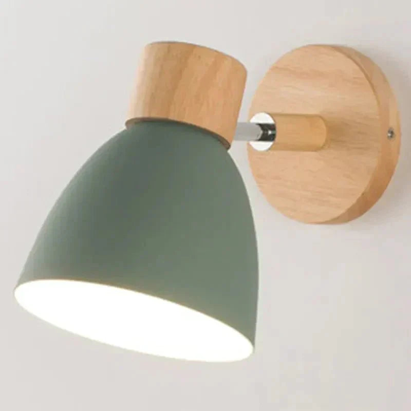 Elegant vägglampa i trä – Modern och varm design