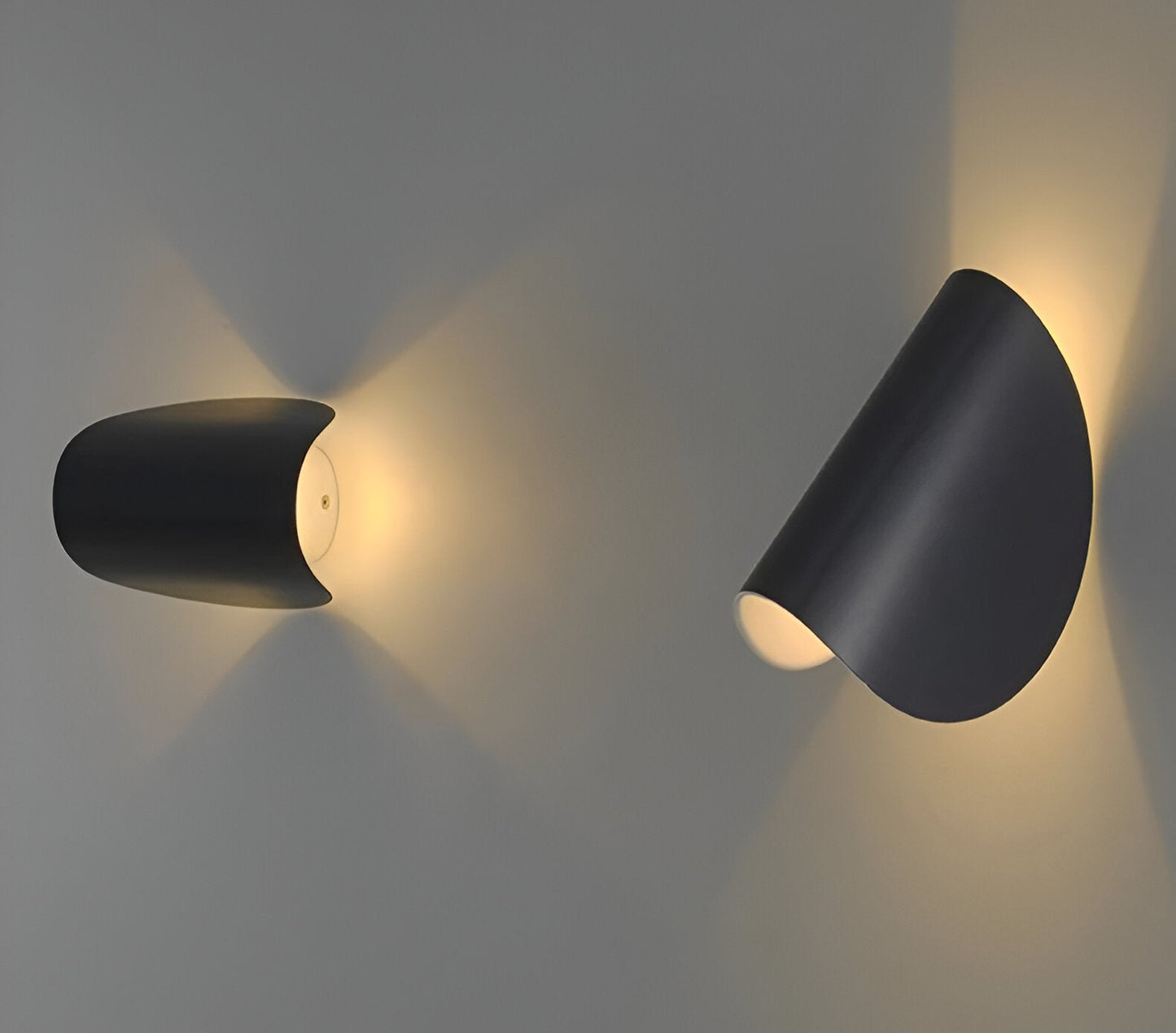 Drejbar Væglampe i Kurvet Design - Optimal Belysning