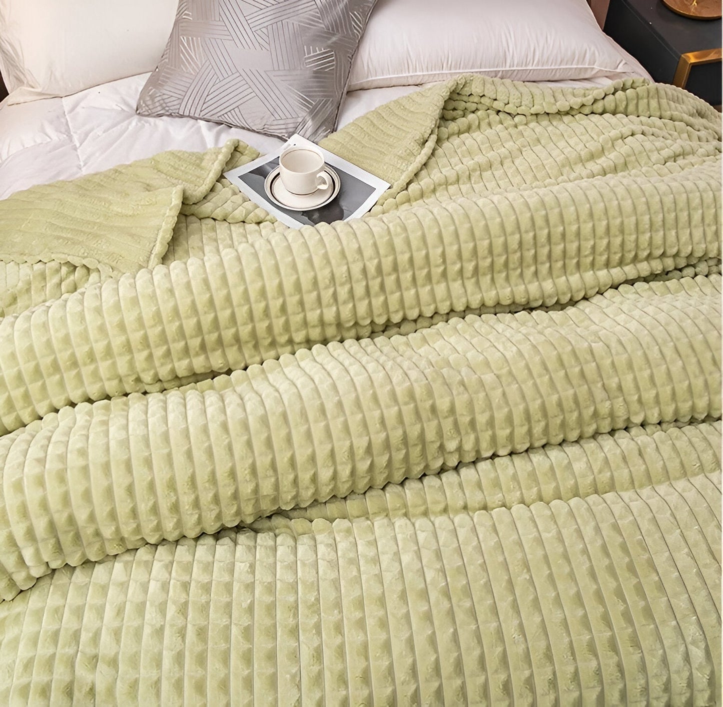 Ultrafluffy koralfarvet fleece-tæppe med struktureret plaid design