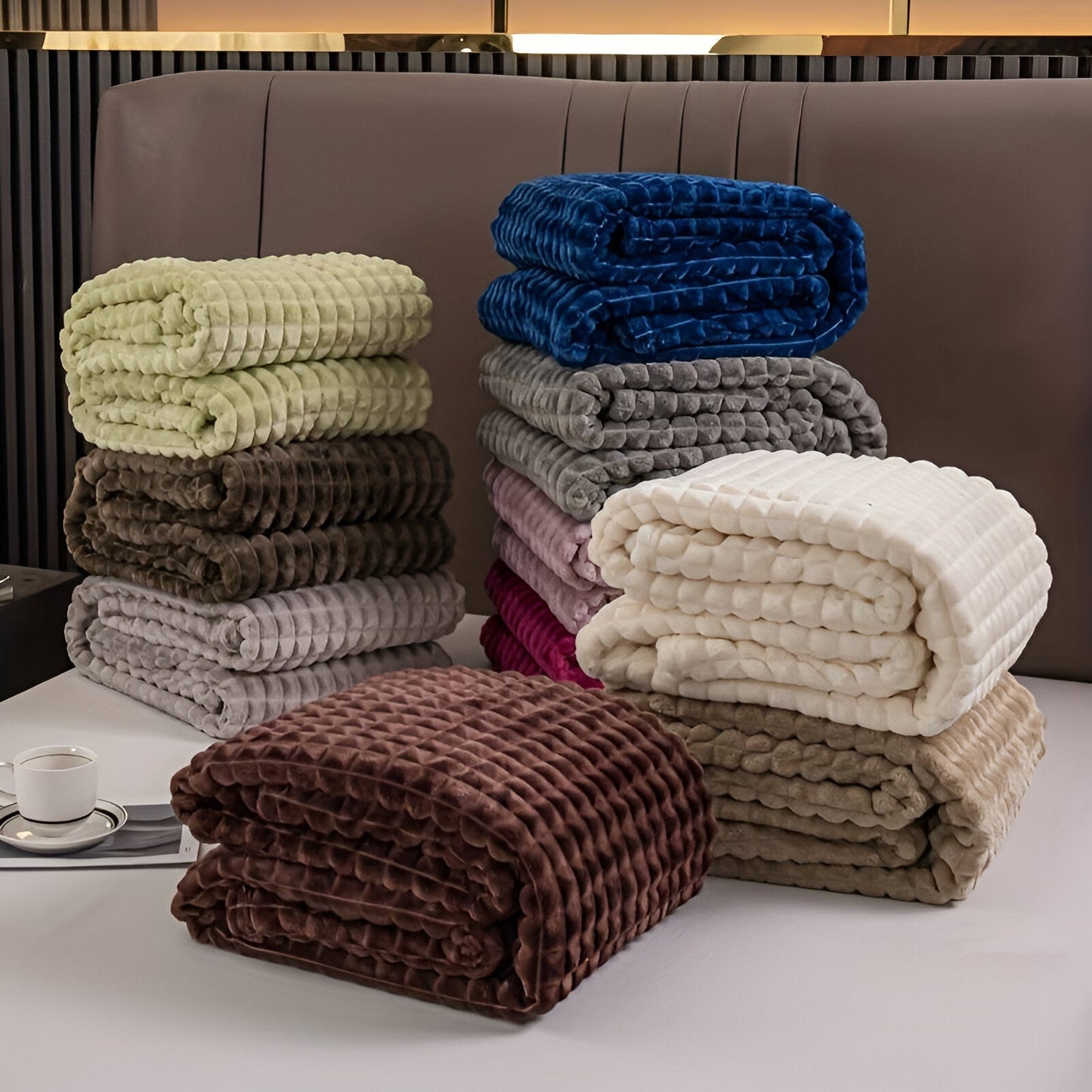 Ultrafluffy koralfarvet fleece-tæppe med struktureret plaid design