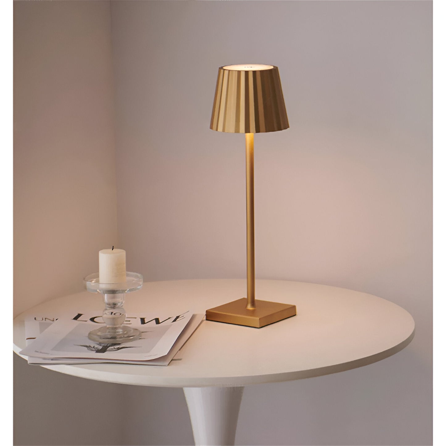 Ledningsfri LED Bordlampe med Touch-Dæmper og Moderne Design