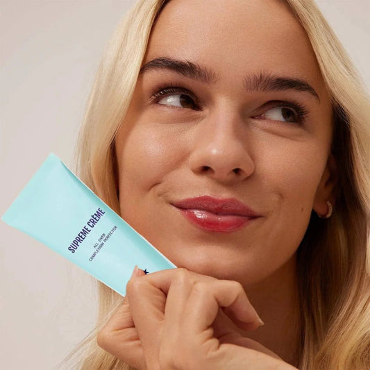 Fuktgivande Concealer med Naturlig Täckning och Lång Hållbarhet