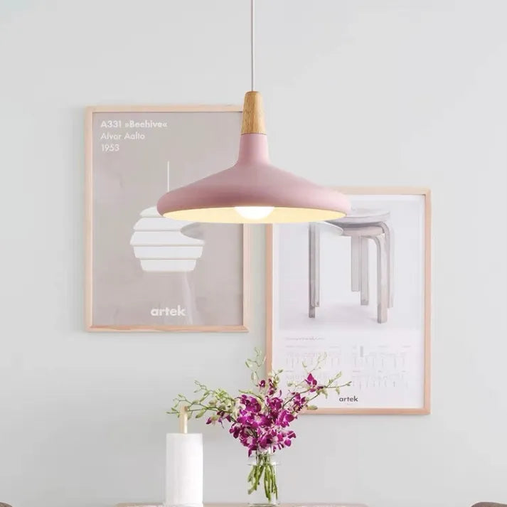 Farverig Hængelampe i Aluminium & Træ - 18 cm