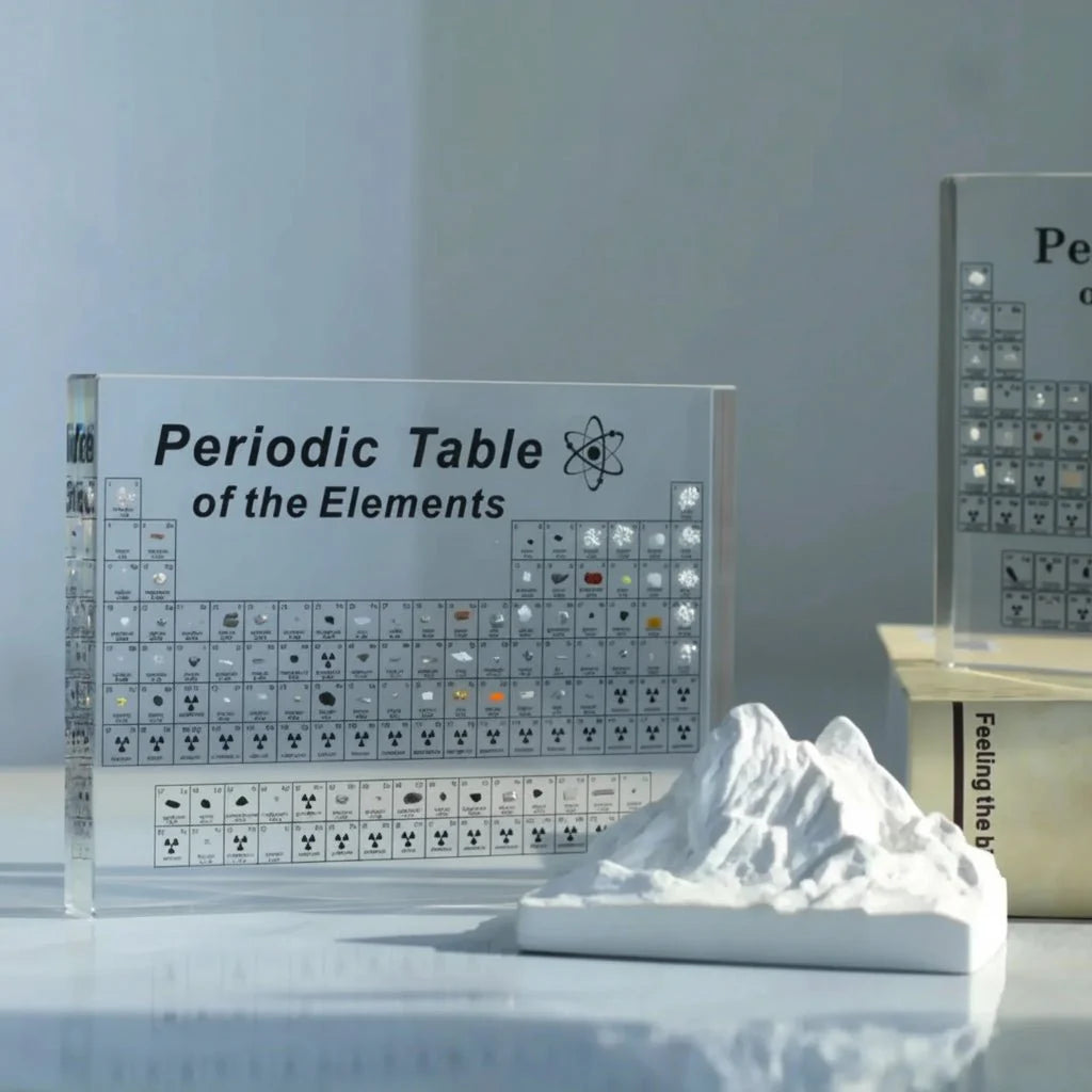 Oplyst Periodisk System med Ægte Elementprøver