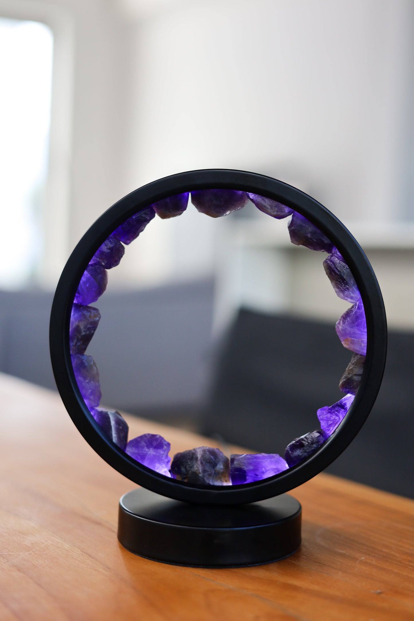 Amethystlampe til spirituel ro med beroligende lys