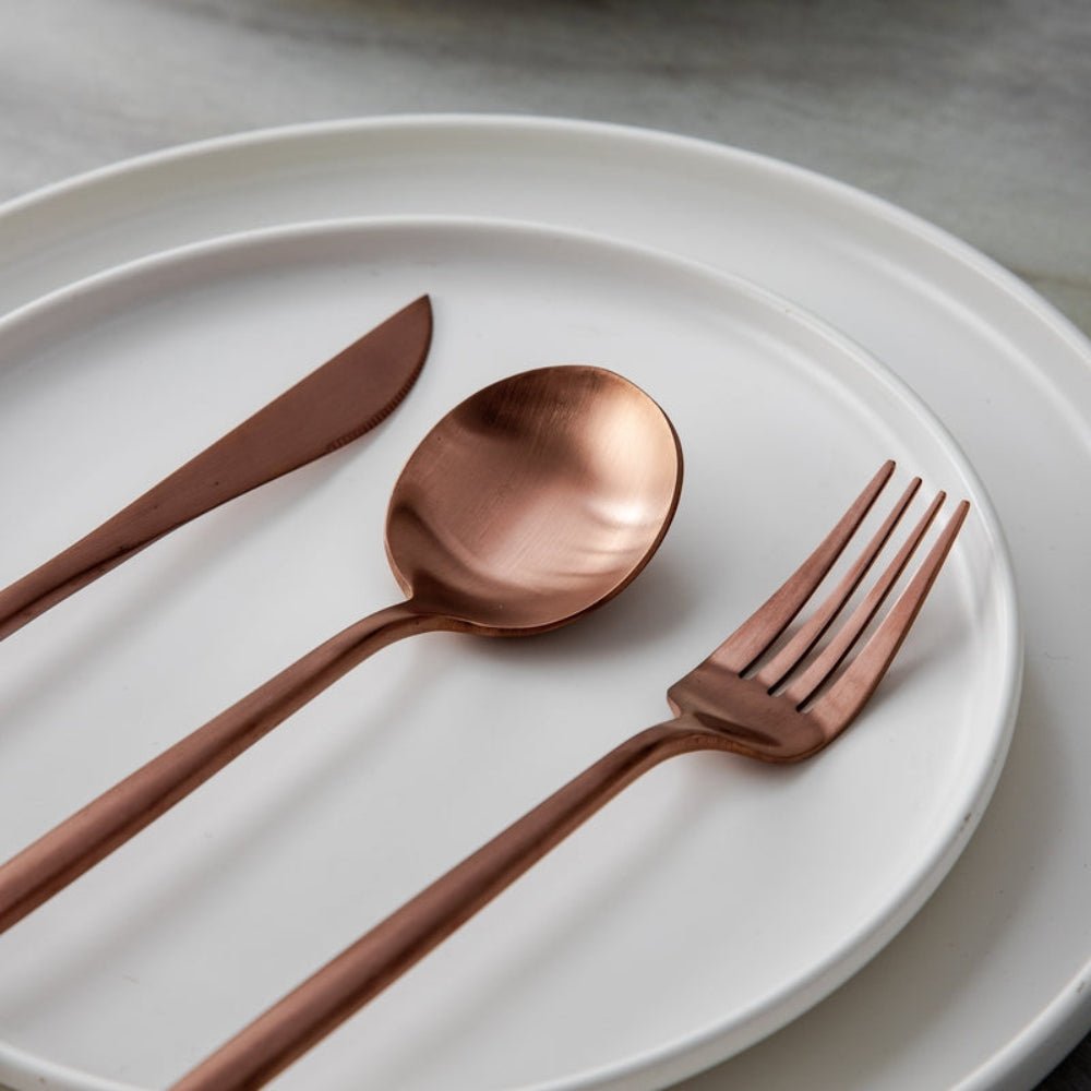 Modernt bestickset i rostfritt stål - Elegant och hållbart