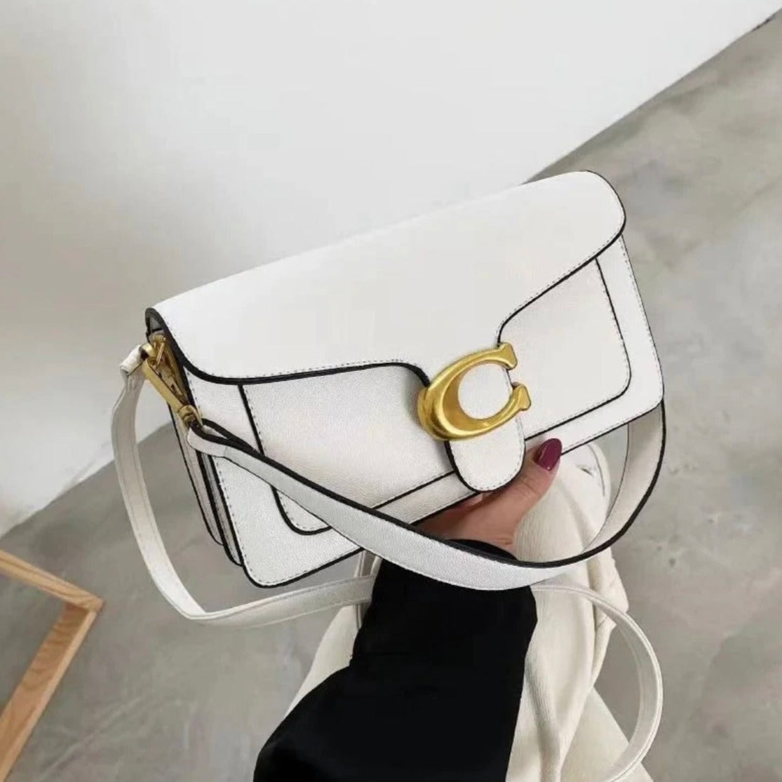 Elegant brun skuldertaske til kvinder