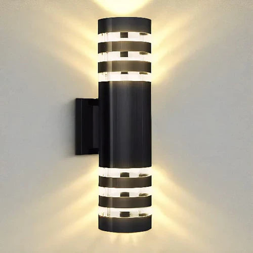 Modern utomhusvägglampa med dubbelsidig LED-belysning