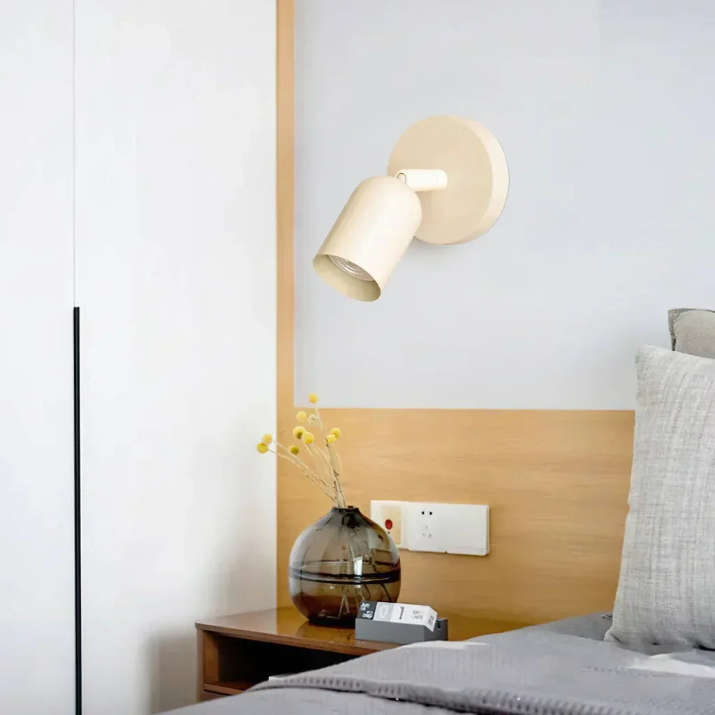 Justerbar LED-vägglampa med varm belysning och platsbesparing