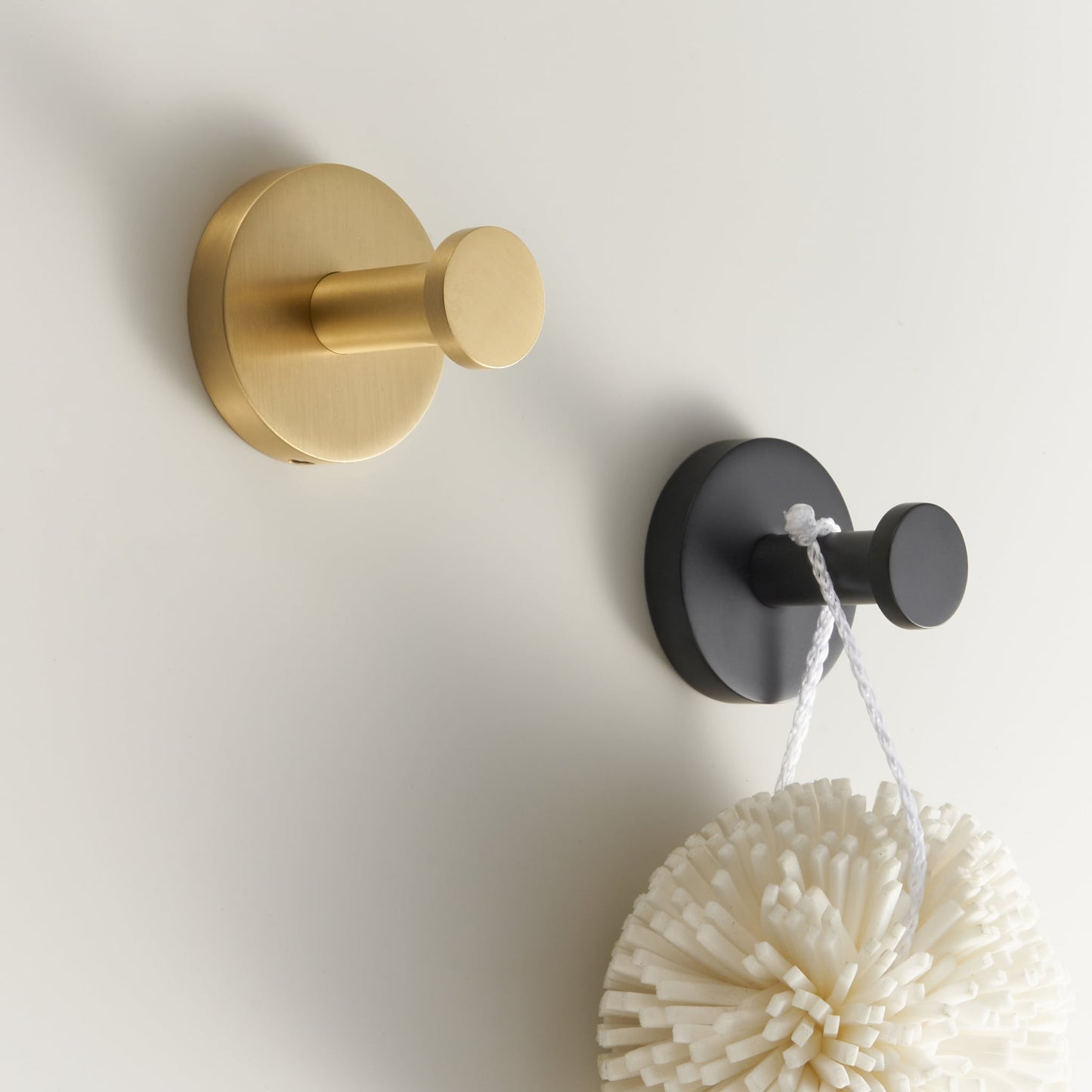 Elegant Handdukshållare i Mässing | Modern Design