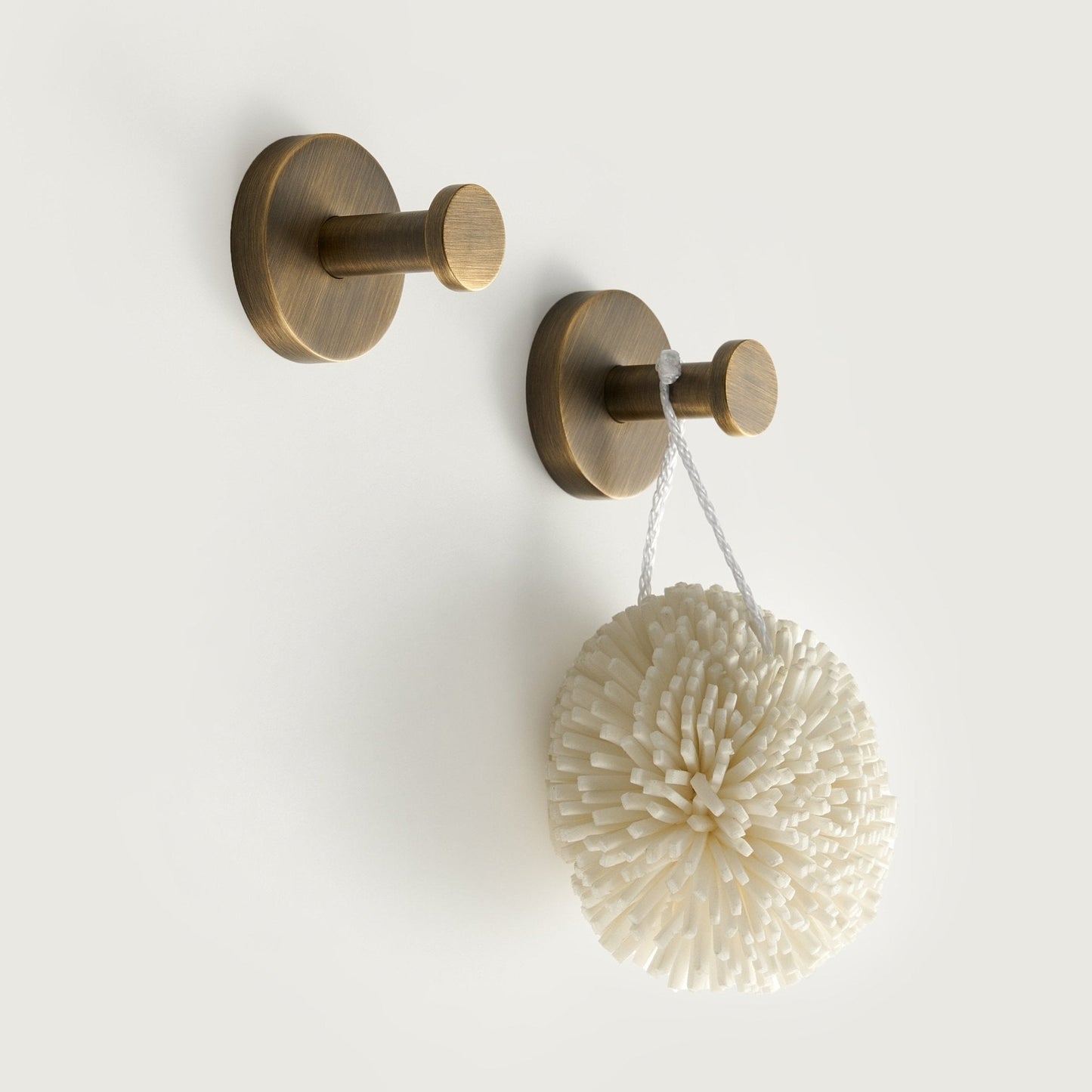 Elegant Handdukshållare i Mässing | Modern Design