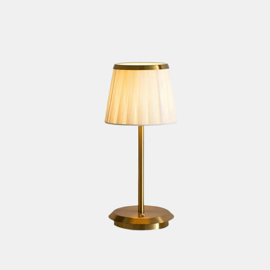 Elegant bordslampa med mjukt ljus för hem och kontor