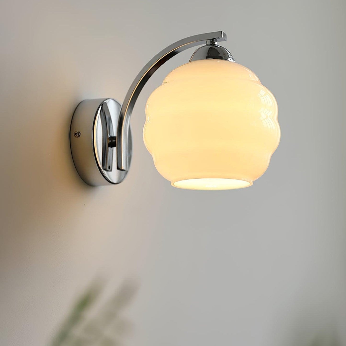 Vintage Væglampe i Buet Glas - Skab Hygge i Hjemmet