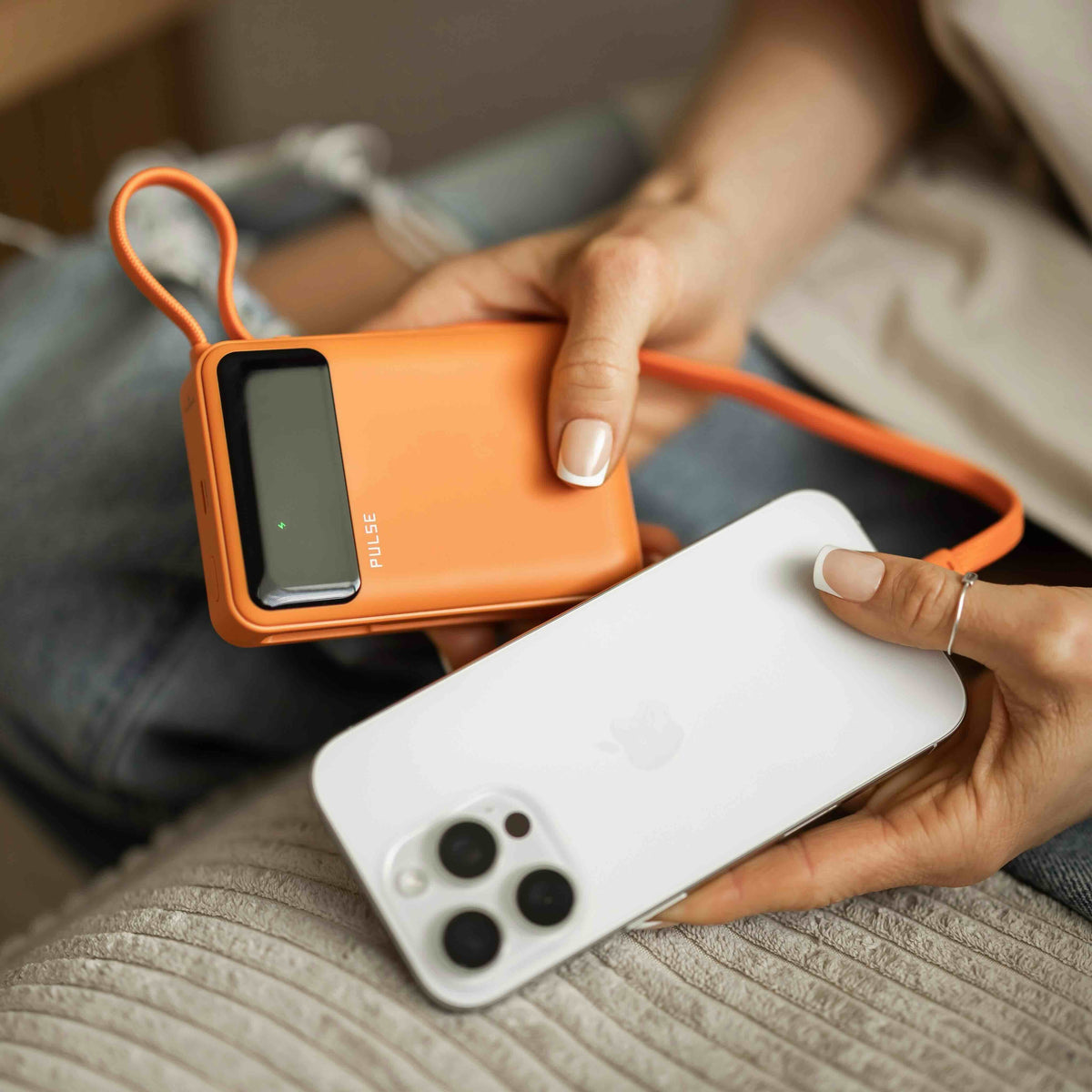 Kompakt 65 W Powerbank til laptop med 20.000 mAh og USB-C-kabel