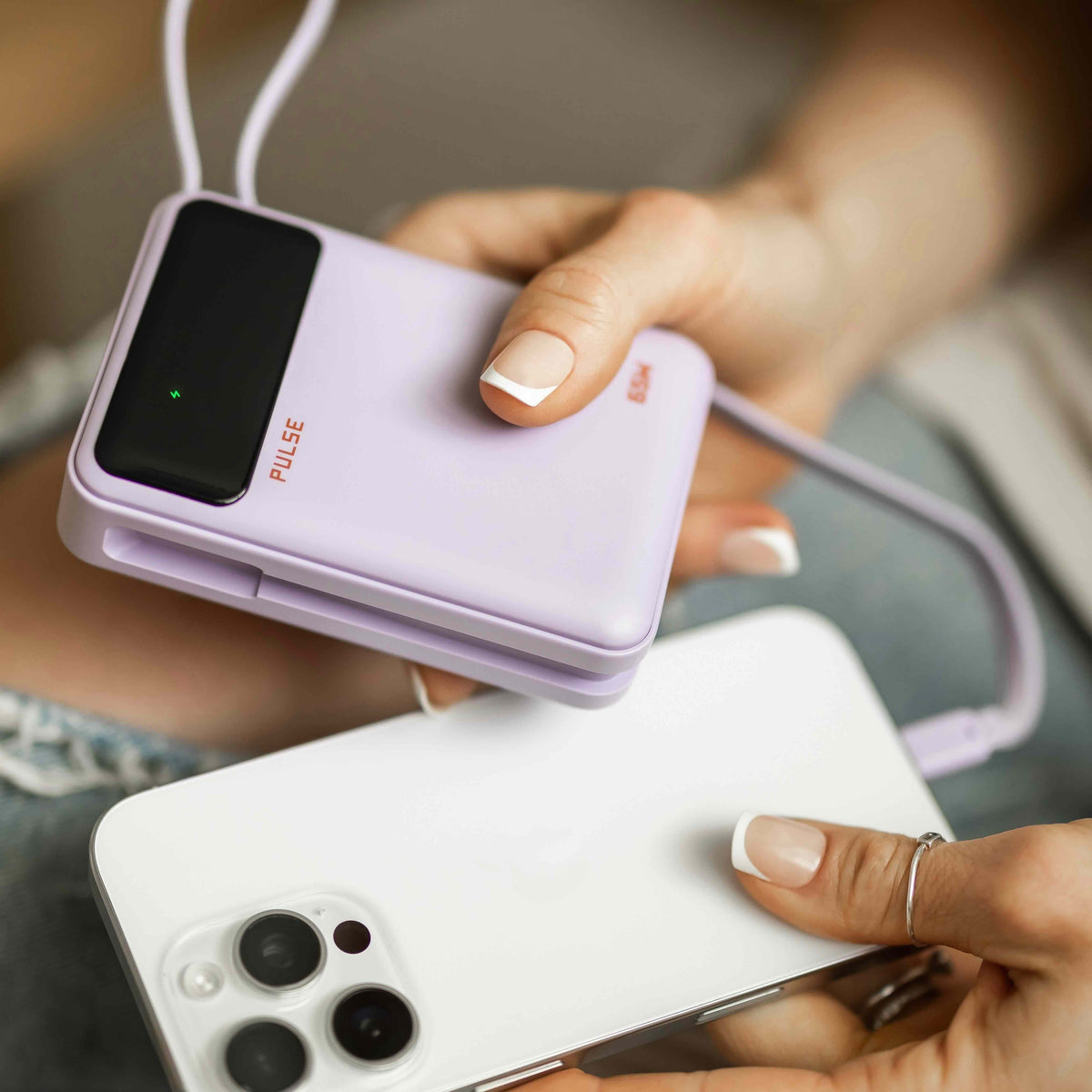 Kompakt 65 W Powerbank til laptop med 20.000 mAh og USB-C-kabel