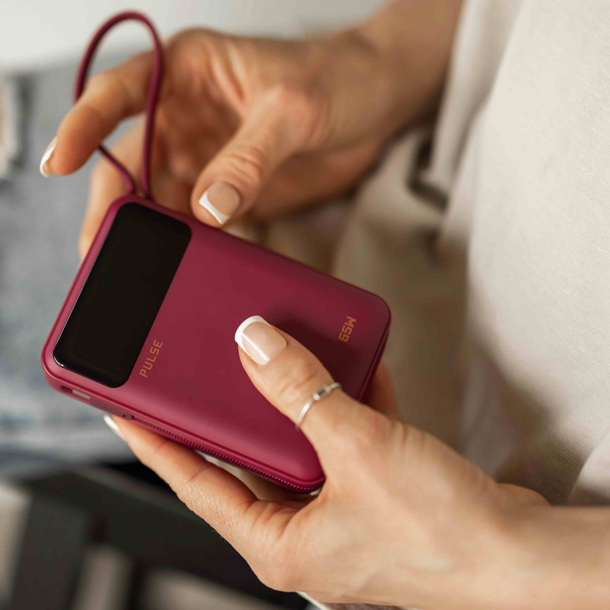 Kompakt 65 W Powerbank til laptop med 20.000 mAh og USB-C-kabel