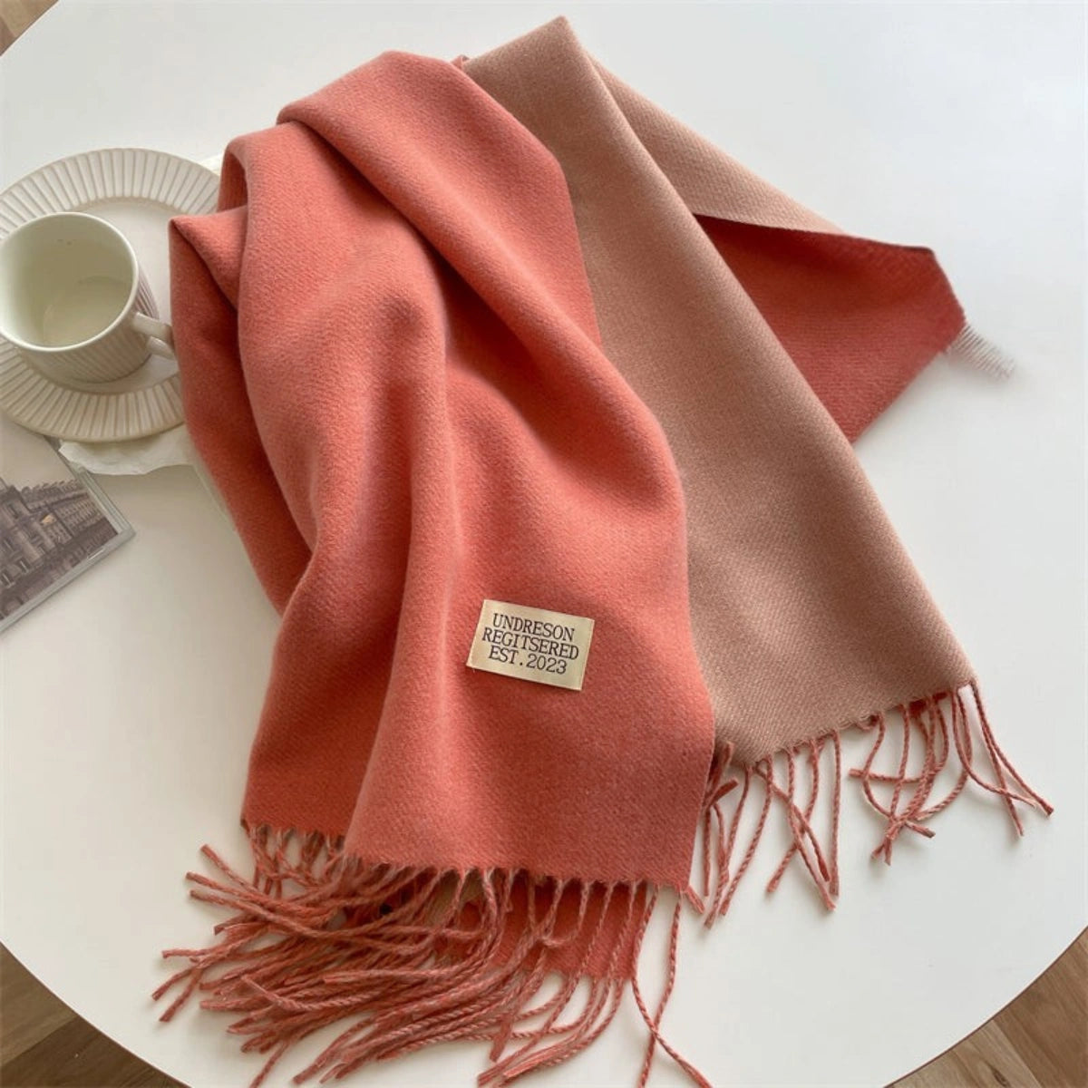 Elegant Pashmina Tørklæde med Dobbelt Design & Kvaster