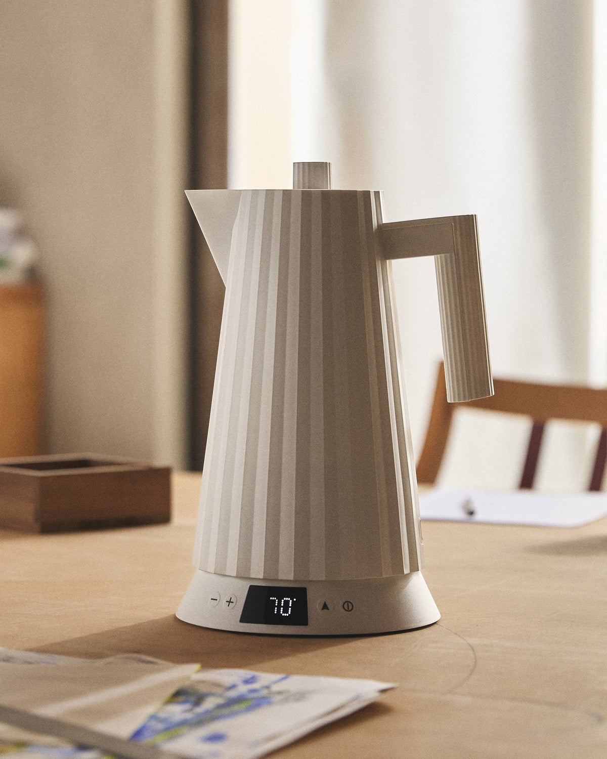 Vattenkokare med temperaturkontroll och 1500 W – Plissé Design