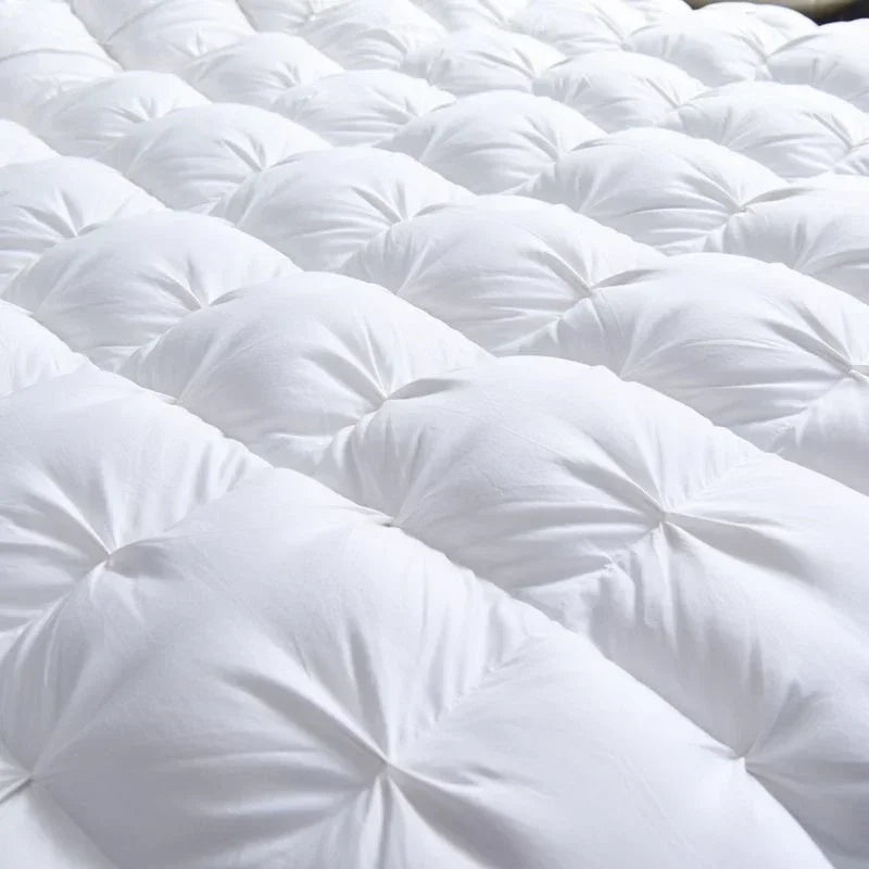 Lyxigt gåsdunstäcke 200x220 cm – Optimal värme och komfort
