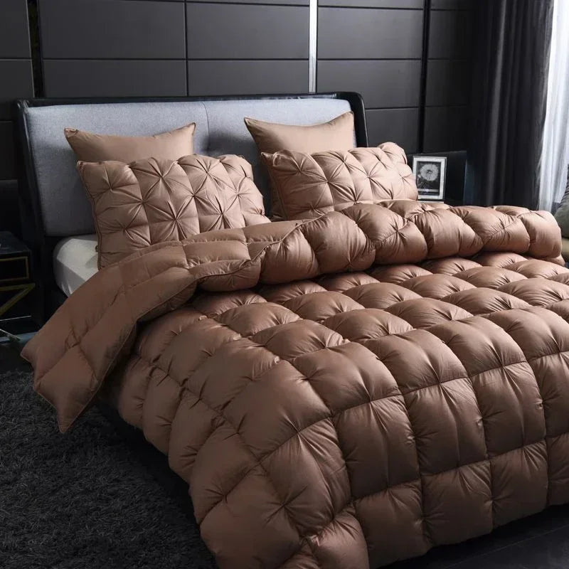 Lyxigt gåsdunstäcke 200x220 cm – Optimal värme och komfort