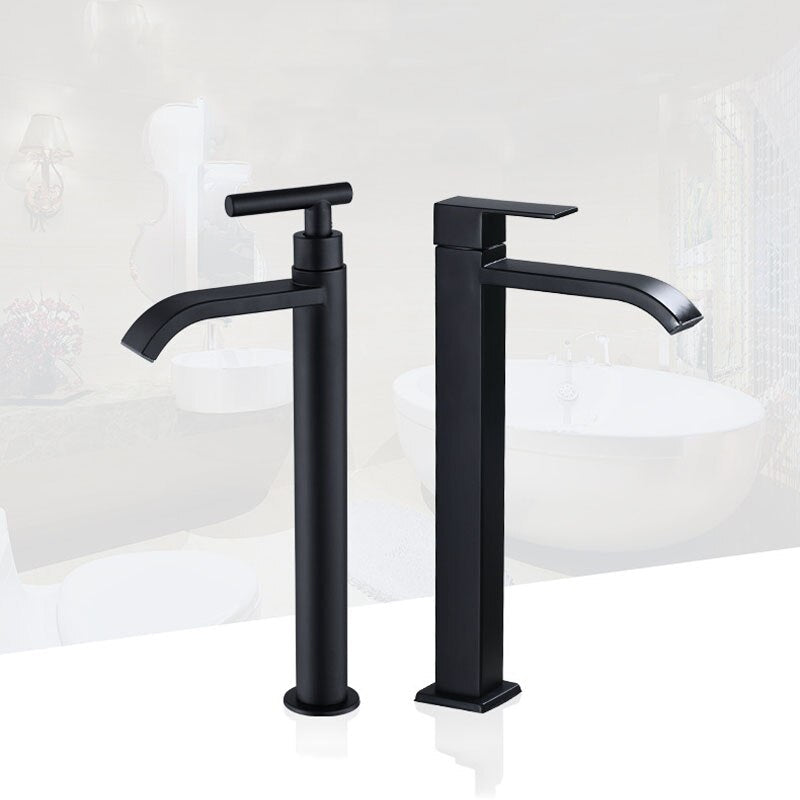 Elegant mattsvart blandare till badrum – Enkel installation