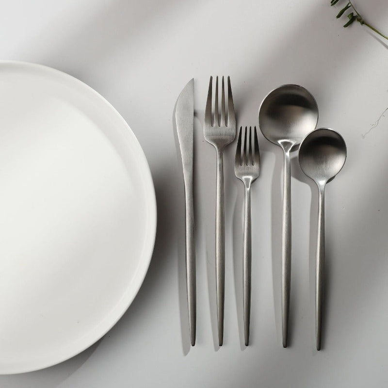 Moderne Minimalistiske Bestik til Din Tabel