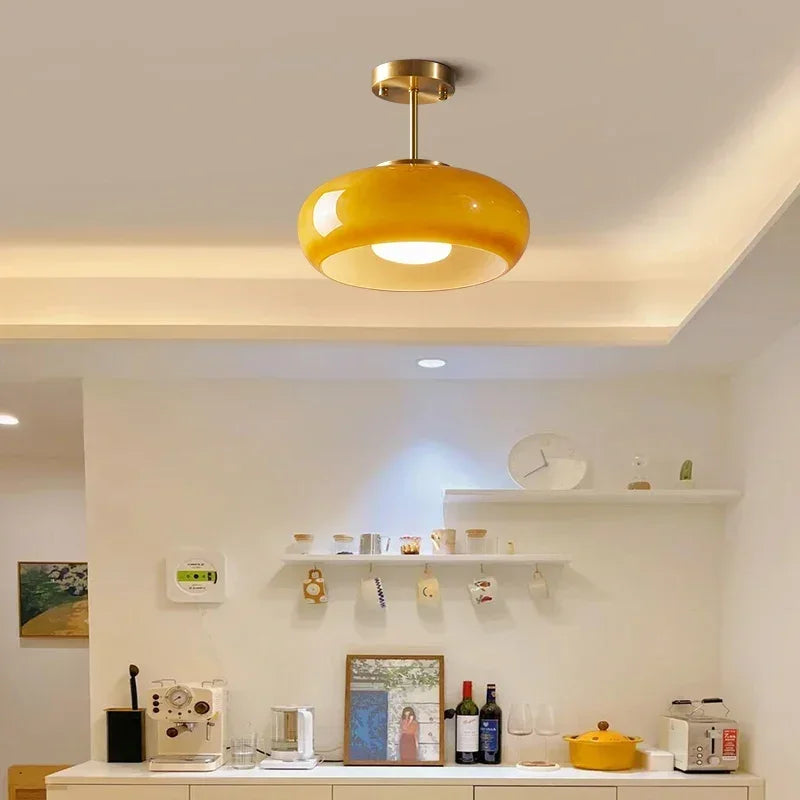 Modern taklampa i glas med LED – Skapa mysighet i ditt hem