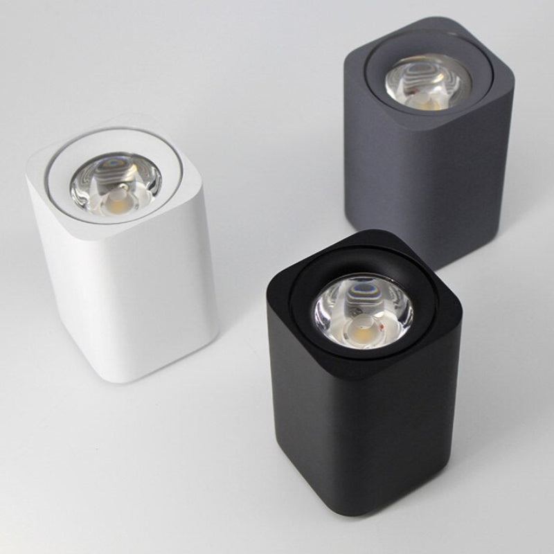 Stilren LED-takspot med fokuserad belysning för hemmet