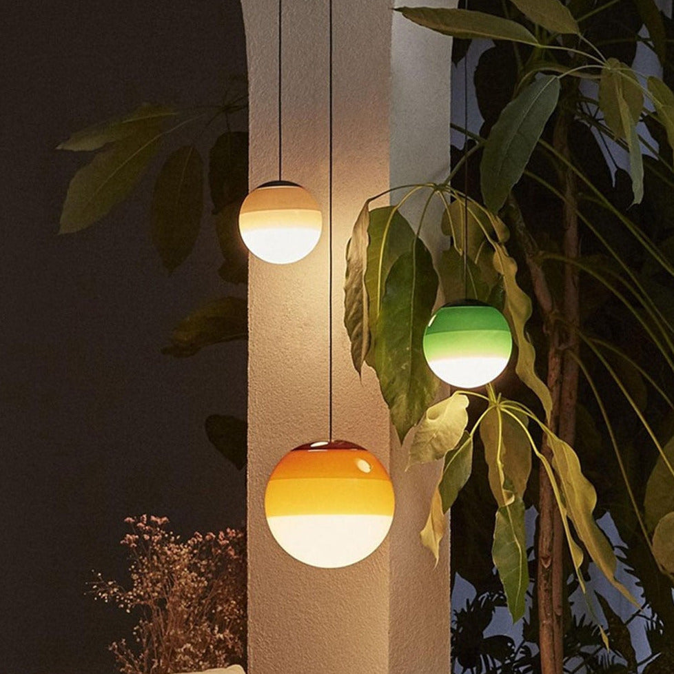 Elegance i Dit Hjem: Farvependellampe med LED-teknologi