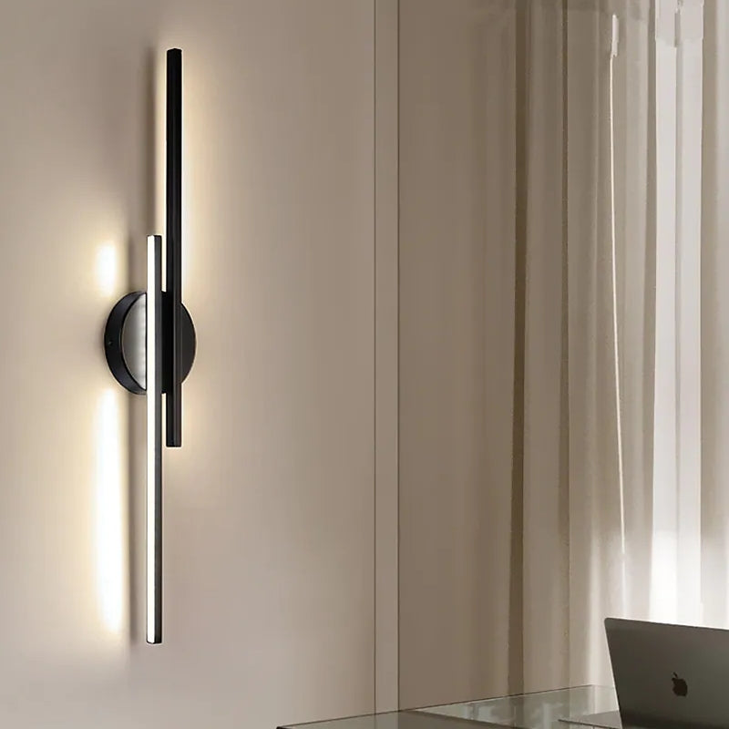 Stilren LED-væglampe med moderne dobbeltlinjedesign