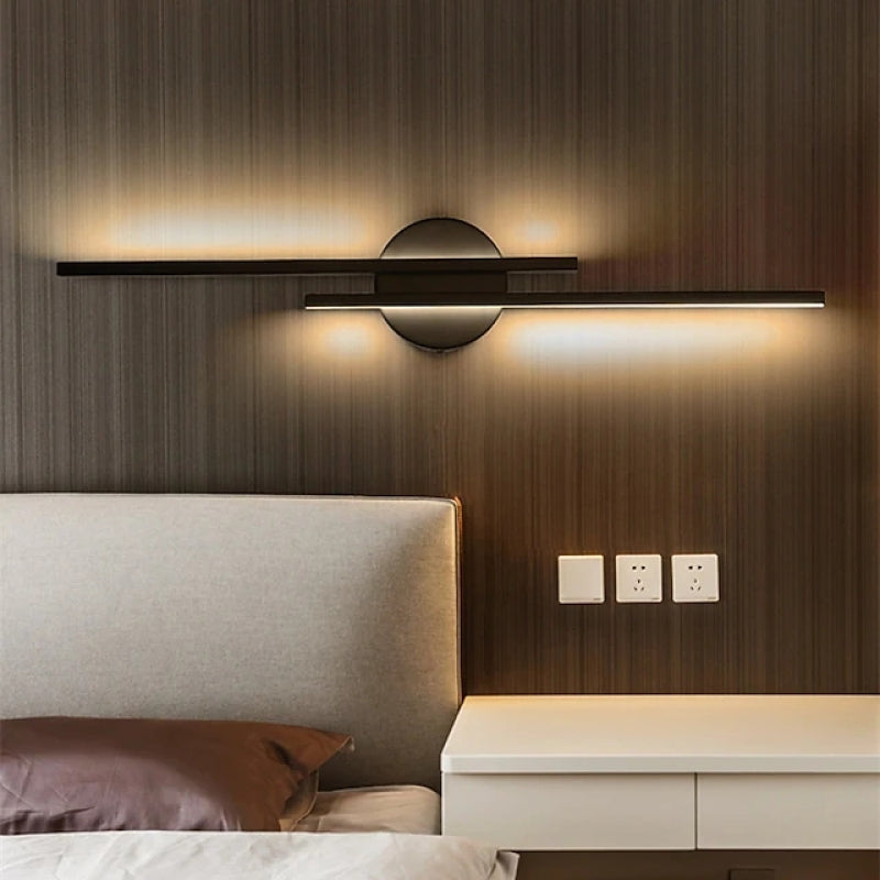Stilren LED-væglampe med moderne dobbeltlinjedesign