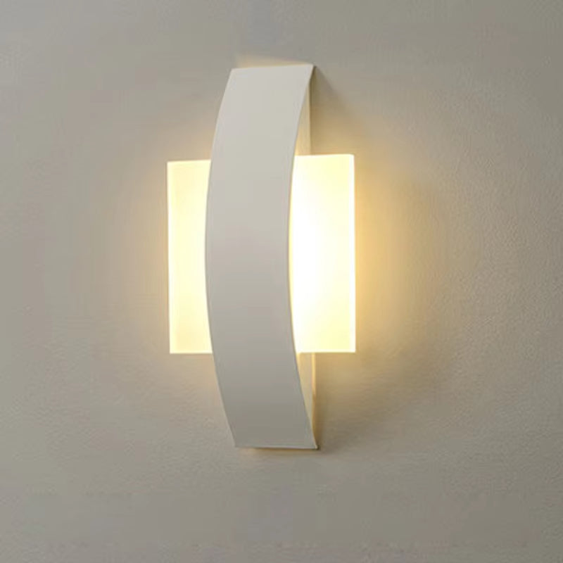 Stilren LED-vägglampa med effektivt och mysigt ljus