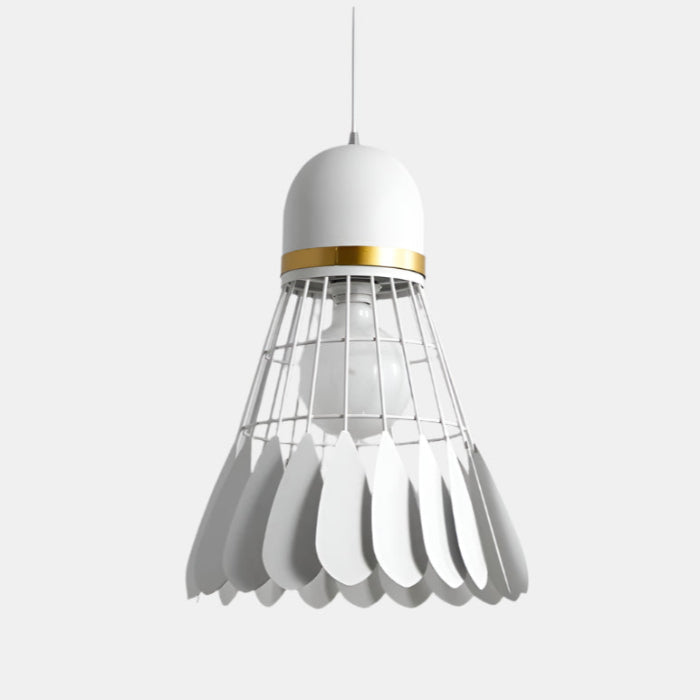 Stilren taklampa med sportig nordisk design