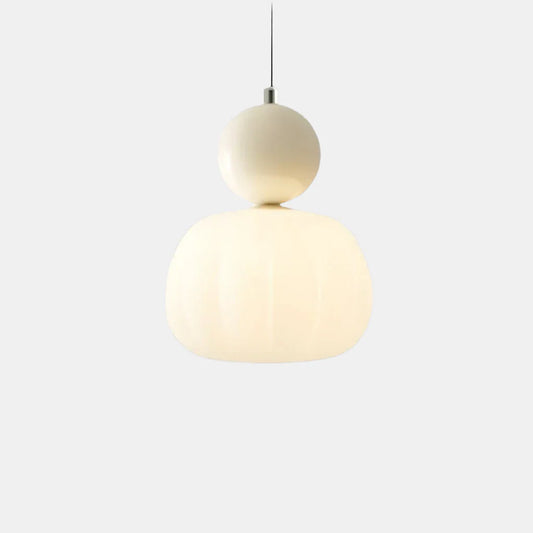 Skandinavisk Träpendel: Mjukt Ljus & Tidlös Design