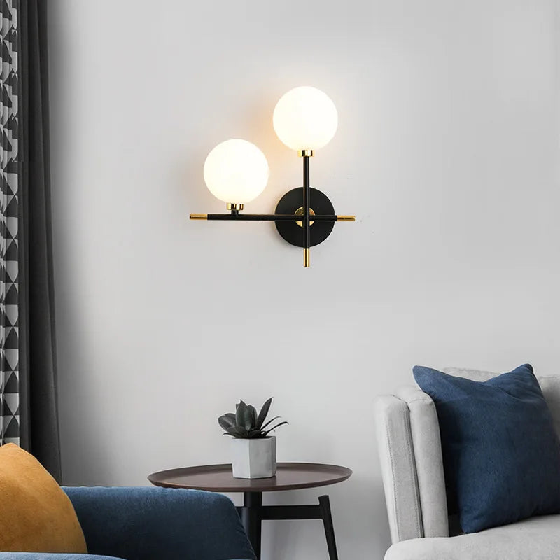 Nordisk Vägglampa: Stilren Design och Mjukt Ljus för Hemmet