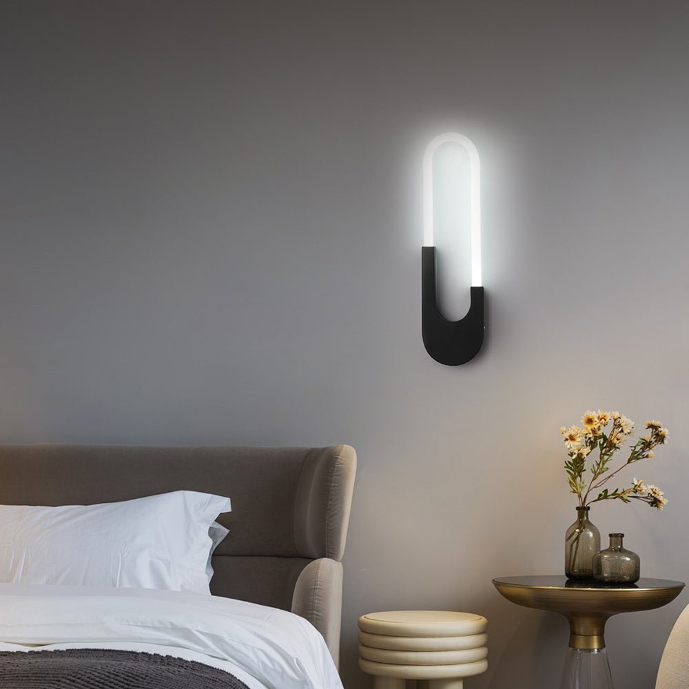 Stilren oval LED-vägglampa med mjuk belysning
