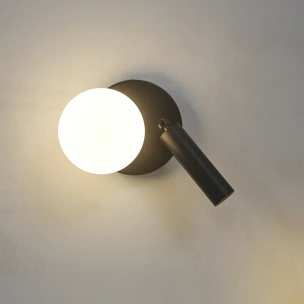 Elegant LED-vägglampa med justerbart ljus för moderna hem